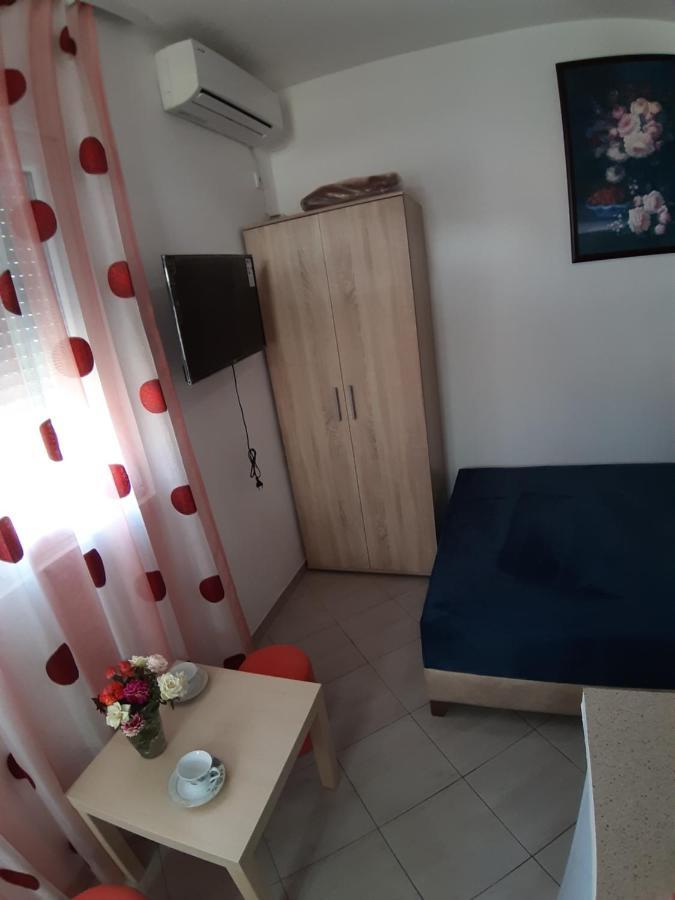 Apartments Snezana Бар Экстерьер фото