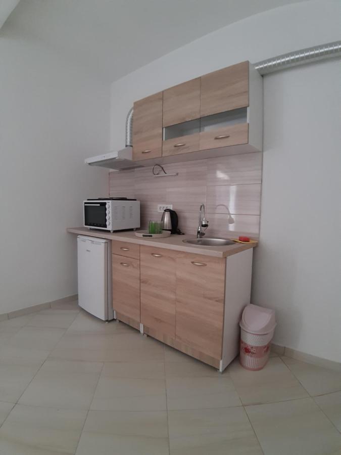 Apartments Snezana Бар Экстерьер фото