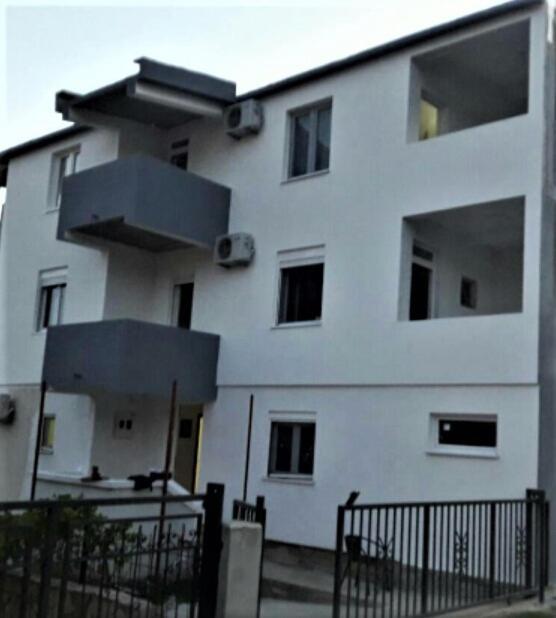 Apartments Snezana Бар Экстерьер фото