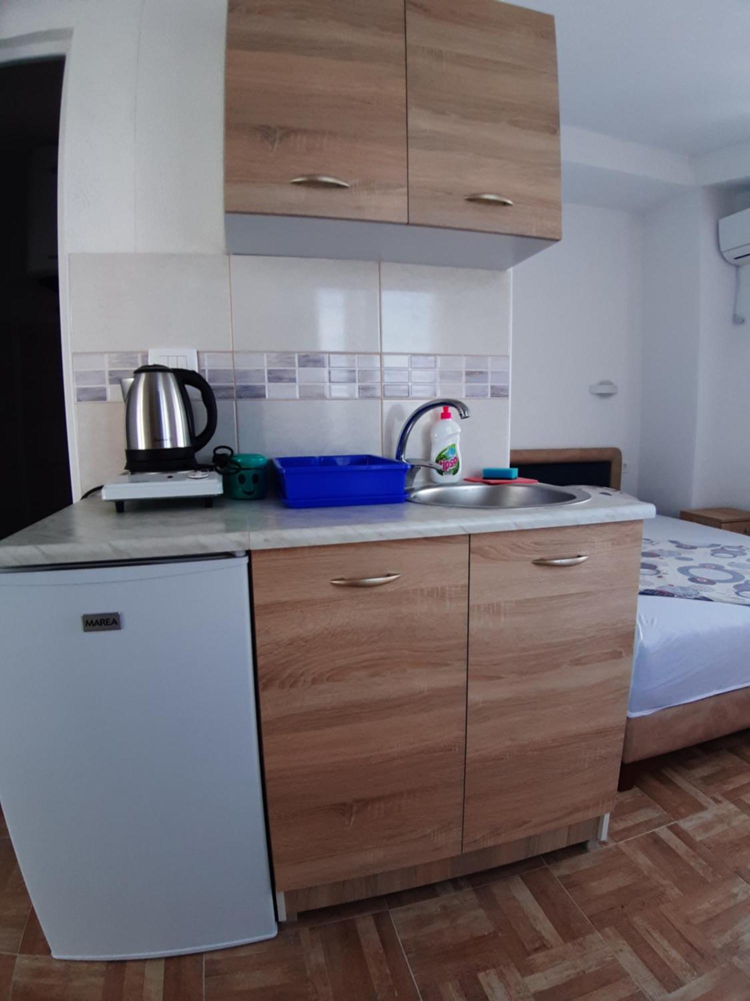 Apartments Snezana Бар Экстерьер фото